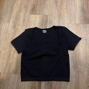 Women’s M Black Fitted Crop Top Square Neck